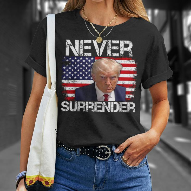 Donald Trump Shot Never Surrender 20024 T-Shirt Gifts for Her