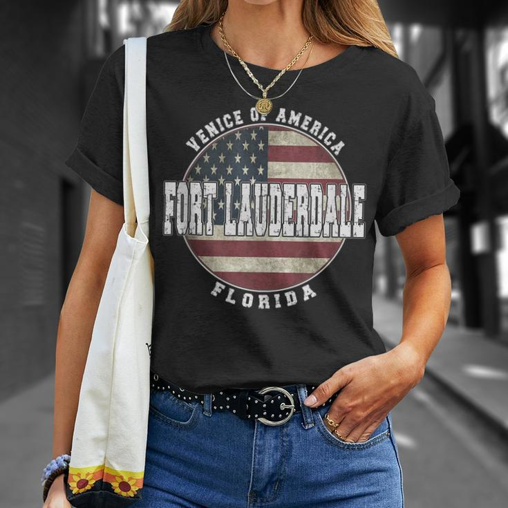Fort Lauderdale Florida Vintage American Flag Unisex T-Shirt Gifts for Her