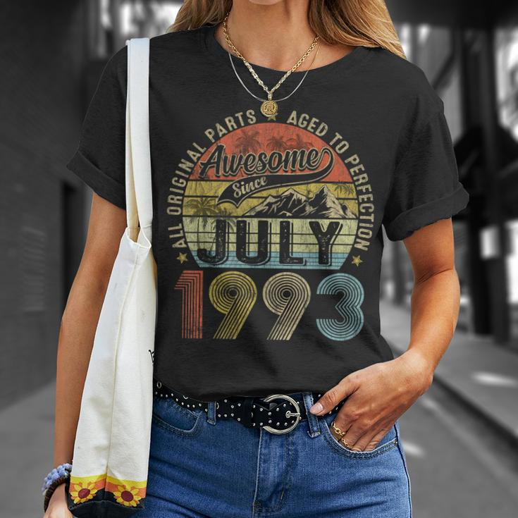 Funny 30 Year Old July 1993 Vintage Retro 30Th Birthday Gift 30Th Birthday Funny Gifts Unisex T-Shirt Gifts for Her