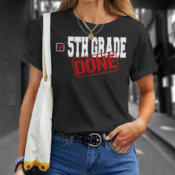 Funny 5Th Grade Done End Of Year - Last Day Of School Youth Unisex T-Shirt Gifts for Her