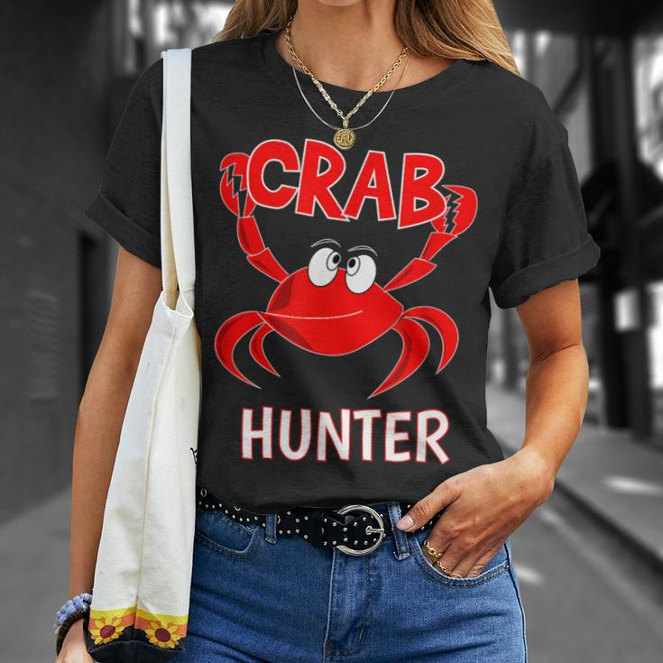 Crab Hunter Crabbing Seafood Hunting Crab Lover T-Shirt Gifts for Her