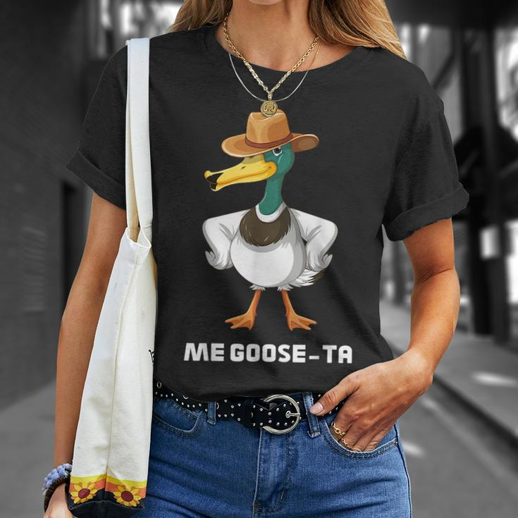 Me Goose-Ta Funny Spanish Quotes Word Pun Sayings Hispanic Unisex T-Shirt Gifts for Her