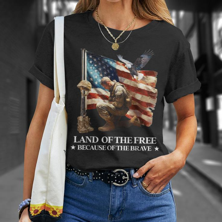 Memorial Day Land Of Free Because Of Brave Veterans American Unisex T-Shirt Gifts for Her