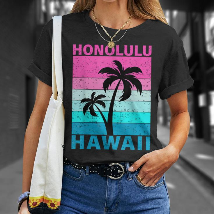 Palm Tree Vintage Family Vacation Hawaii Honolulu Beach T-Shirt Gifts for Her