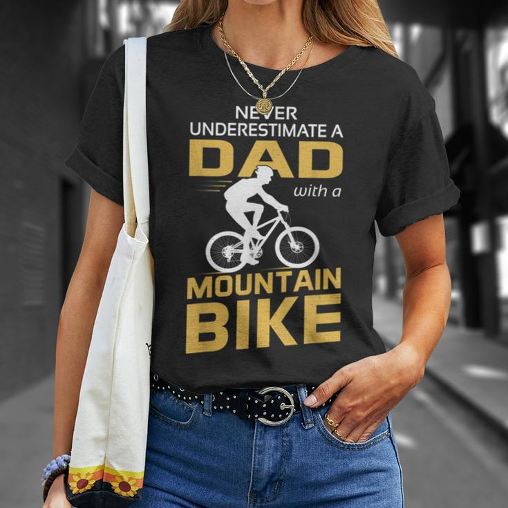 Never Underestimate A Dad With A Mountain Bike T-Shirt Gifts for Her