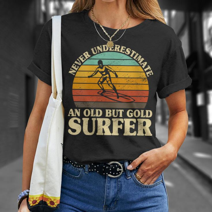 Never Underestimate An Old Surfer Surfing Surf Surfboard T-Shirt Gifts for Her