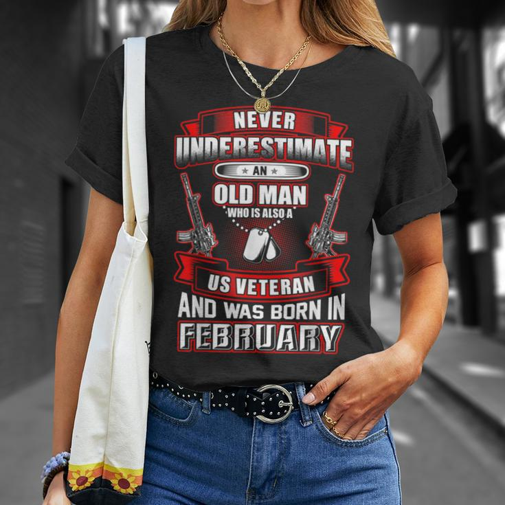 Never Underestimate An Old Us Veteran Born In February T-Shirt Gifts for Her