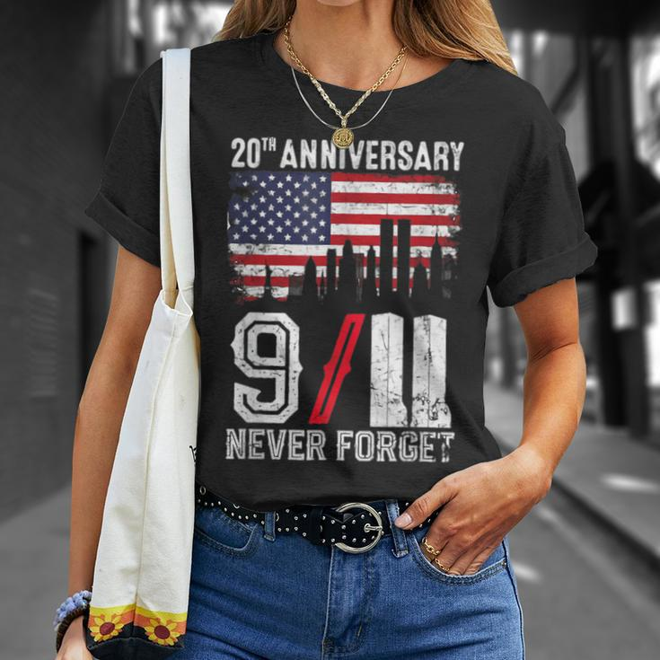 Vintage Design Patriotic Day Never Forget 2001 911 Unisex T-Shirt Gifts for Her
