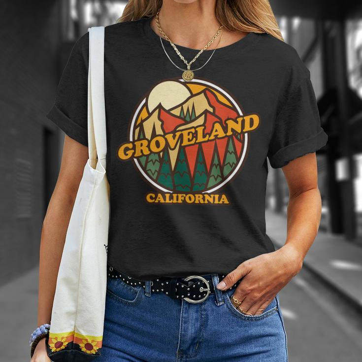Vintage Groveland California Mountain Hiking Souvenir Print T-Shirt Gifts for Her