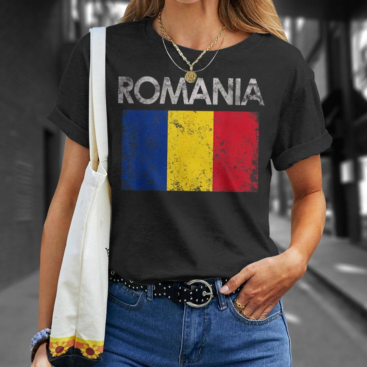 Vintage Romania Romanian Flag Pride Gift Pride Month Funny Designs Funny Gifts Unisex T-Shirt Gifts for Her