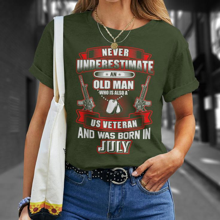Never Underestimate An Old Us Veteran Born In July Xmas T-Shirt Gifts for Her