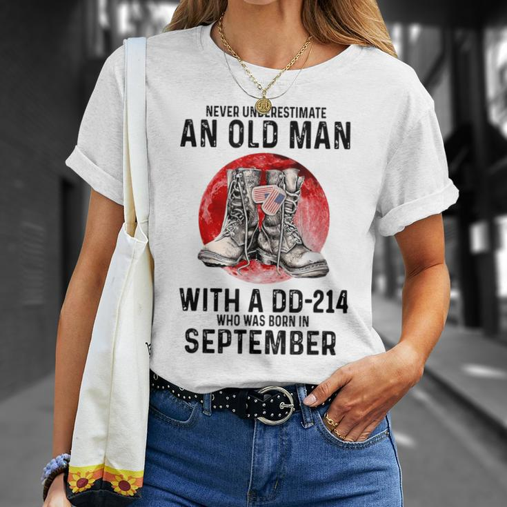 Never Underestimate An Old September Man With A Dd 214 T-Shirt Gifts for Her
