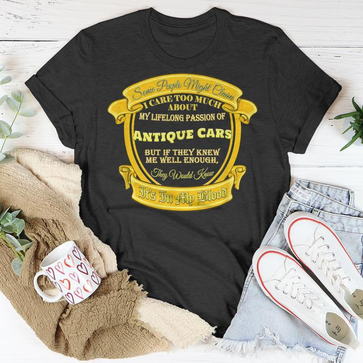 Big Into Antique Cars Perfect For Lovers Of Antique Cars T-Shirt Unique Gifts
