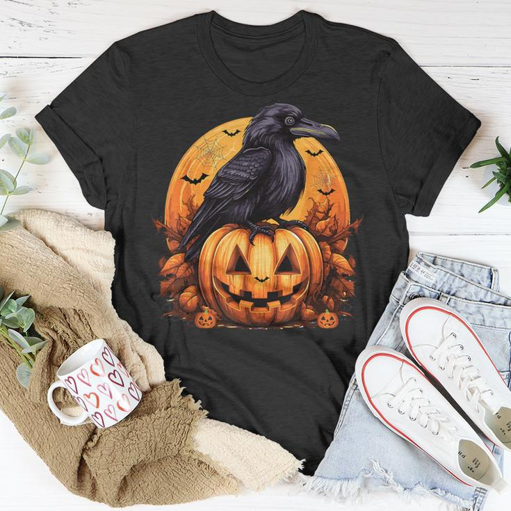Crow Bird On Pumpkin Crow And Jack O Lantern Halloween Party T-Shirt Unique Gifts