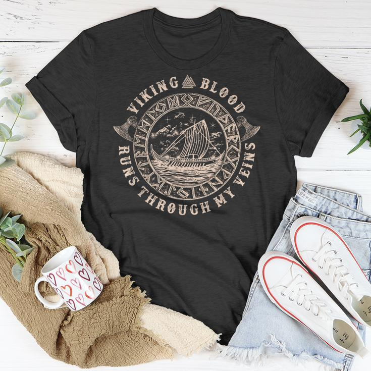Viking Blood Runs Through My Veins Viking Circle T-Shirt Funny Gifts