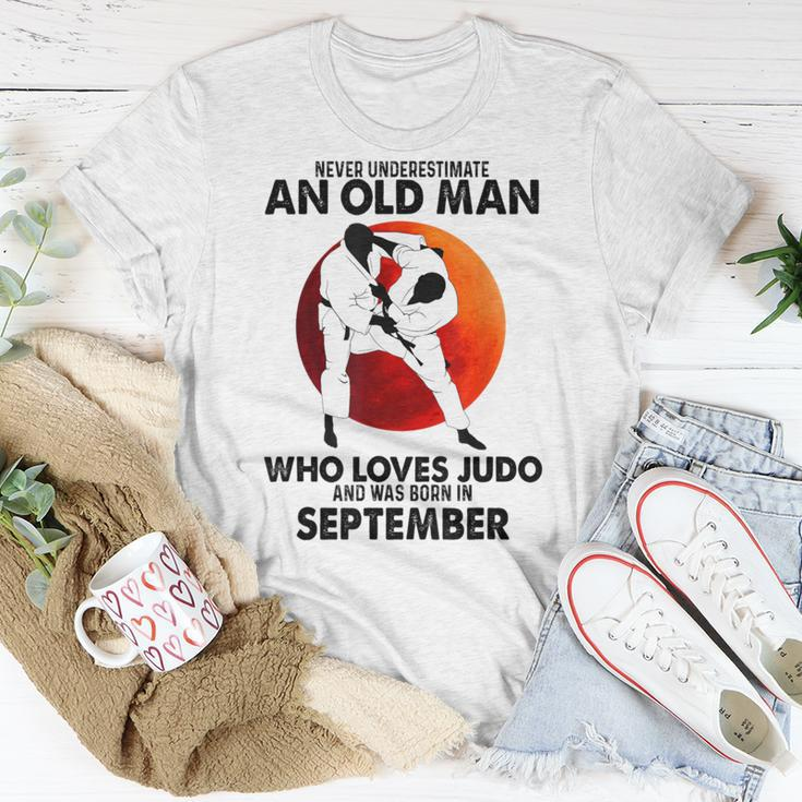 Never Underestimate An Old September Man Who Loves Judo T-Shirt Funny Gifts