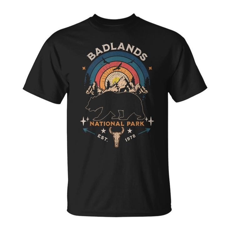 Badlands National Park South Dakota Camping Hiking Vintage  Unisex T-Shirt