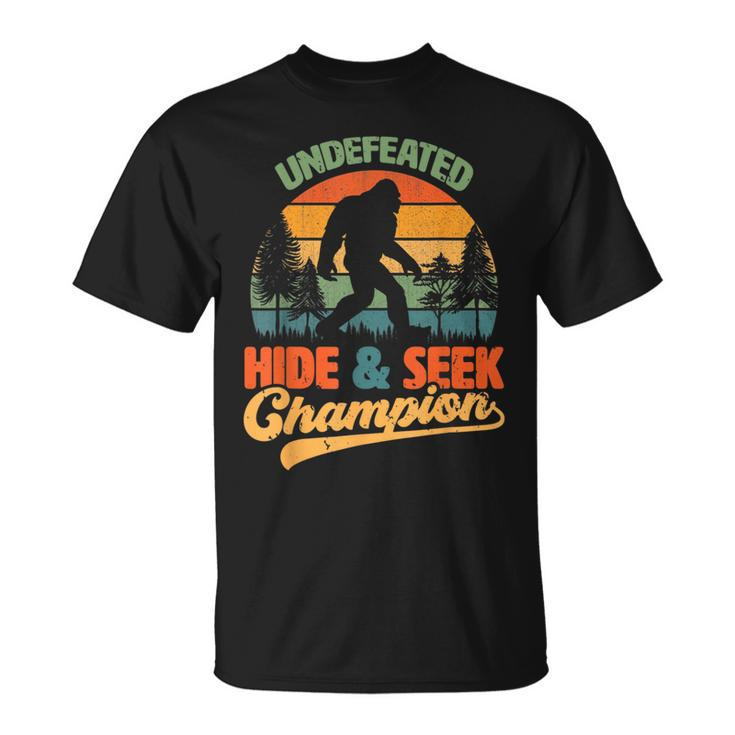 Bigfoot Hide And Seek Champ Sasquatch Hiding Champion Retro T-shirt