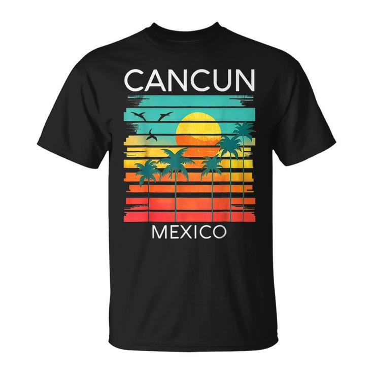 Cancun Mexico Retro Mexican Resort Vacation Summer Trip 2023  Unisex T-Shirt