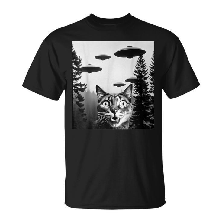 Cats With Alien Ufo Spaceship Cat Lovers T-Shirt