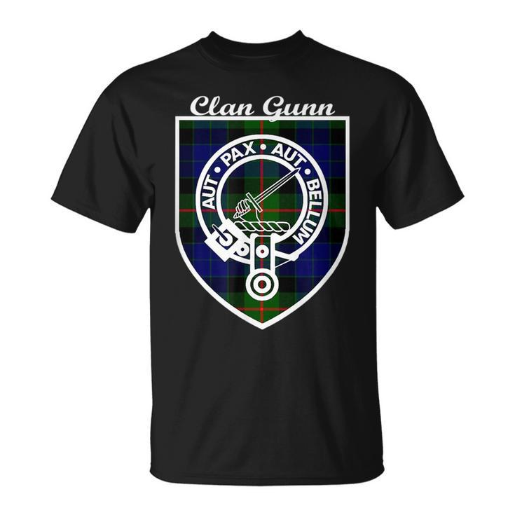 Gunn Surname Last Name Scottish Clan Tartan Badge Crest Funny Last Name Designs Funny Gifts Unisex T-Shirt