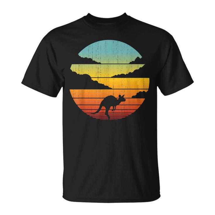 Kangaroo Retro Vintage 60S 70S Sunset Mammal Animal Lovers  Unisex T-Shirt