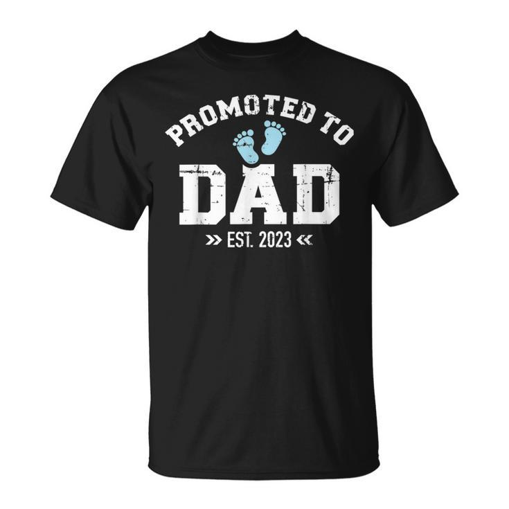 Promoted To Dad 2023 Pregnancy Announcement  Unisex T-Shirt