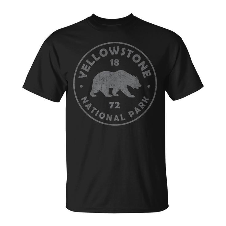 Retro Bear Yellowstone National Park 1872 Hiking Souvenir  Unisex T-Shirt