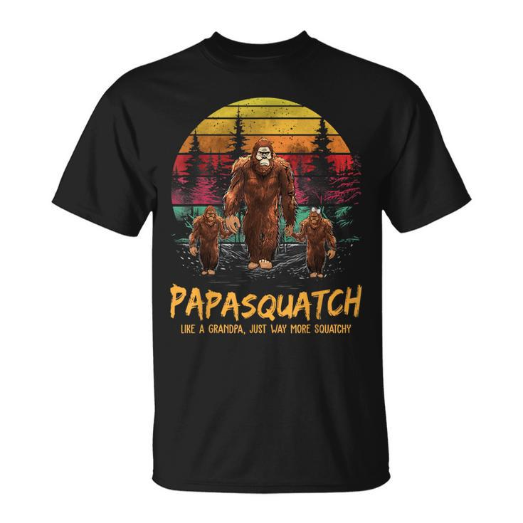 Retro Papa Squatch Like A Grandpa Funny Bigfoot Sasquatch Unisex T-Shirt