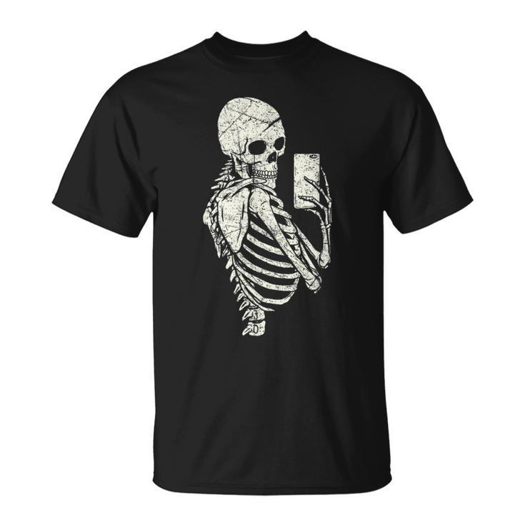 Vintage Halloween Skeleton Selfie Goth Costume Halloween Funny Gifts Unisex T-Shirt