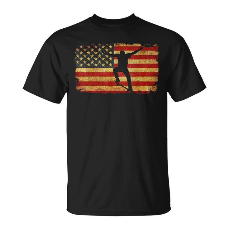 Vintage Us Flag SkateboardingRetro Skateboard T-Shirt