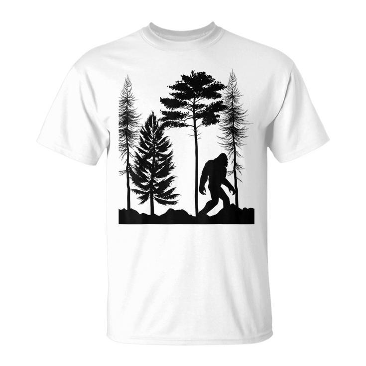 Bigfoot Bigfoot Hiding In Forest At Night Sasquatch T-shirt