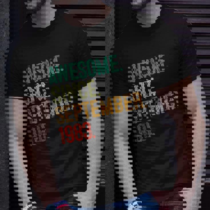 40 Year Old Awesome Since September 1983 40Th Birthday T-Shirt Gifts for Him