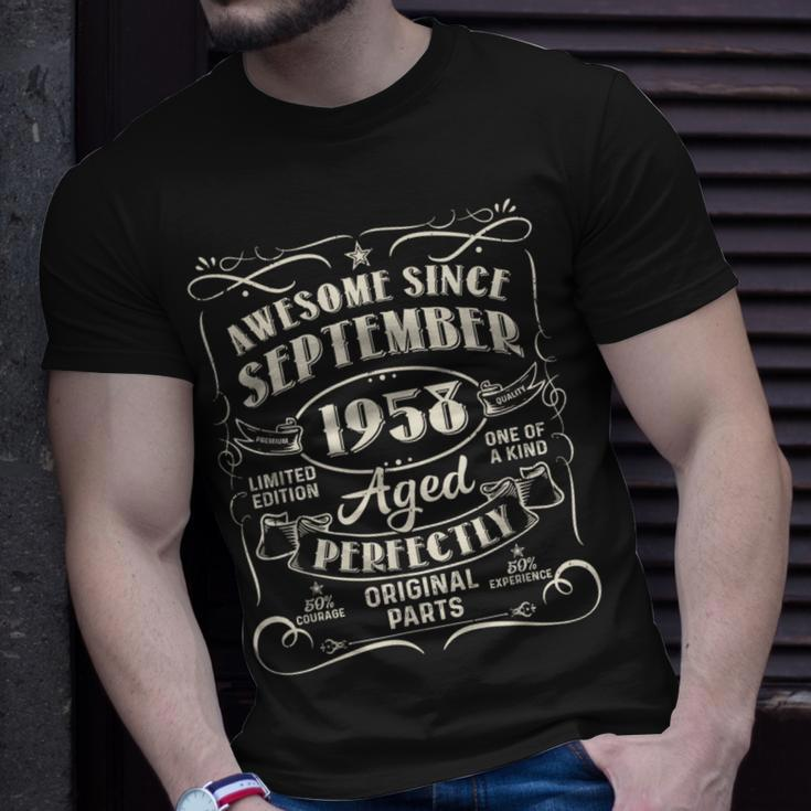 Awesome Since September 1958 65 Years Old 65Th Birthday T-Shirt Gifts for Him