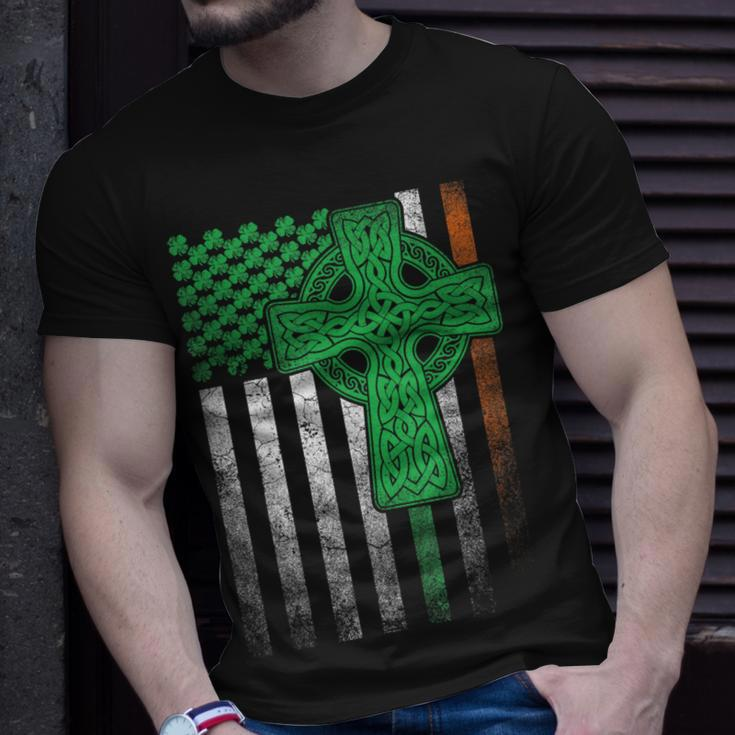 Irish American Flag Ireland Flag St Patricks Day Cross T-Shirt Gifts for Him
