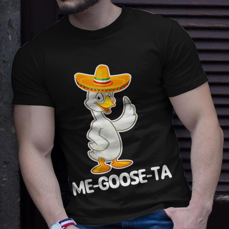 Me-Goose-Ta - Funny Saying Cute Goose Cool Spanish Mexican Unisex T-Shirt Gifts for Him