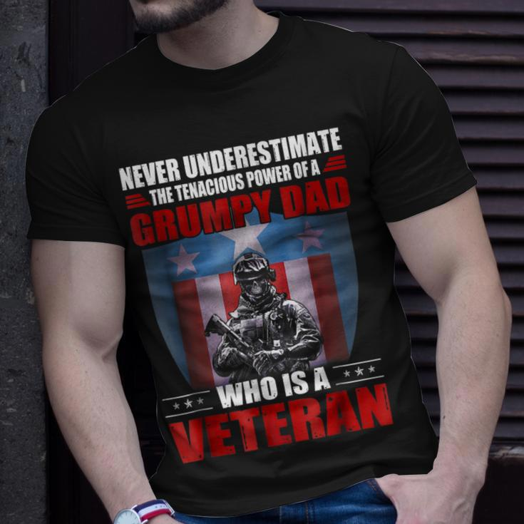 Never Underestimate A Grumpy Dad Who Is A Veteran Unisex T-Shirt Gifts for Him