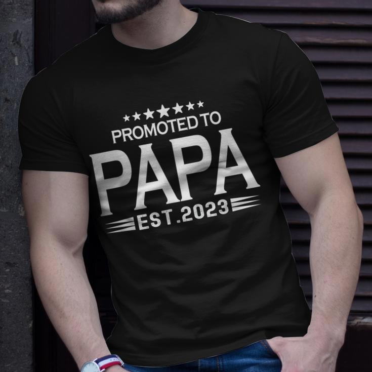 Promoted To Papa Est2023 Funny Mens First Time Dad Daddy Unisex T-Shirt Gifts for Him
