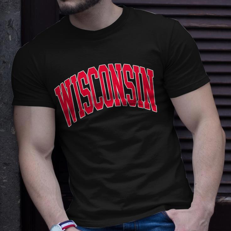 Retro Vintage Wisconsin State Distressed Souvenir T-Shirt Gifts for Him