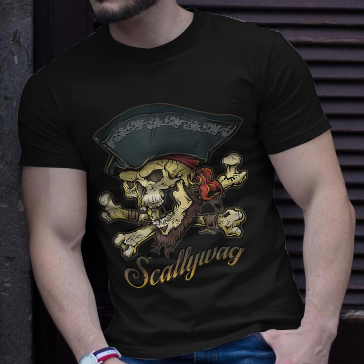 Scallywag Pirate Skull And Crossbones Jolly Roger Jolly Roger T-Shirt Gifts for Him