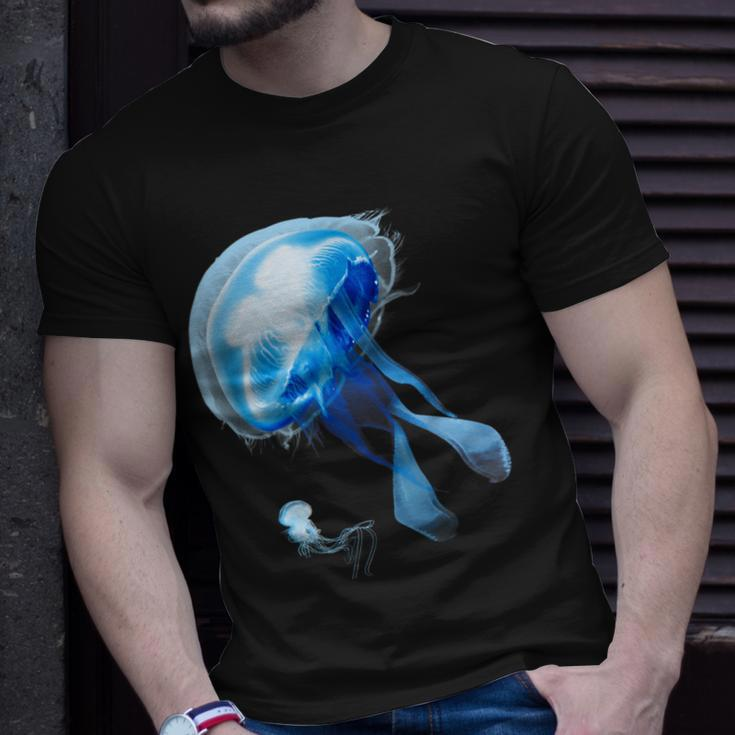Sea Nettle Jellyfish Diving Underwater Beauty T-Shirt Gifts for Him