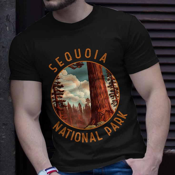 Sequoia National Park Illustration Distressed Circle T-Shirt Gifts for Him