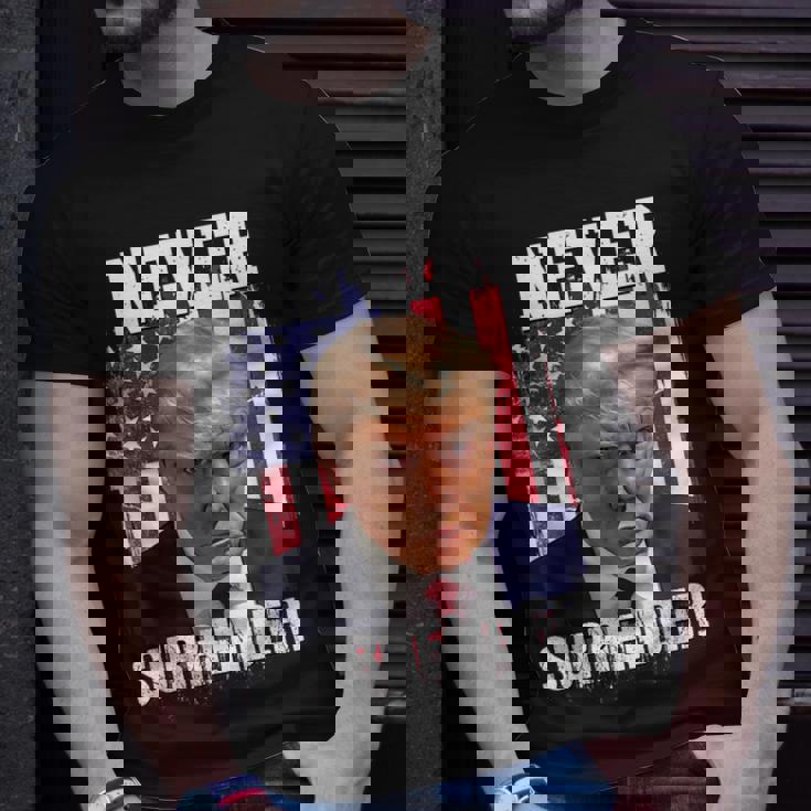 Never Surrender Trump Usa Flag 2024 T-Shirt Gifts for Him