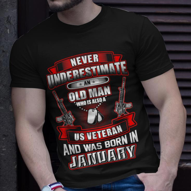 Never Underestimate An Old Us Veteran Born In January T-Shirt Gifts for Him