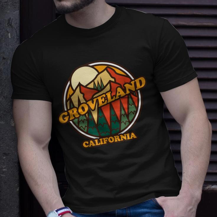 Vintage Groveland California Mountain Hiking Souvenir Print T-Shirt Gifts for Him