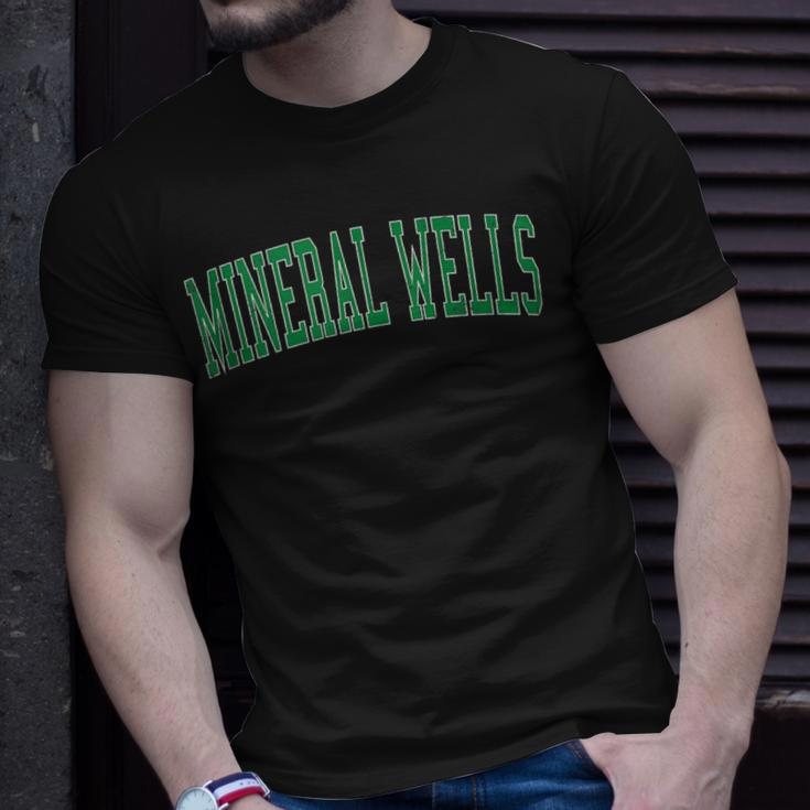 Vintage Mineral Wells Tx Distressed Green Varsity Style T-Shirt Gifts for Him