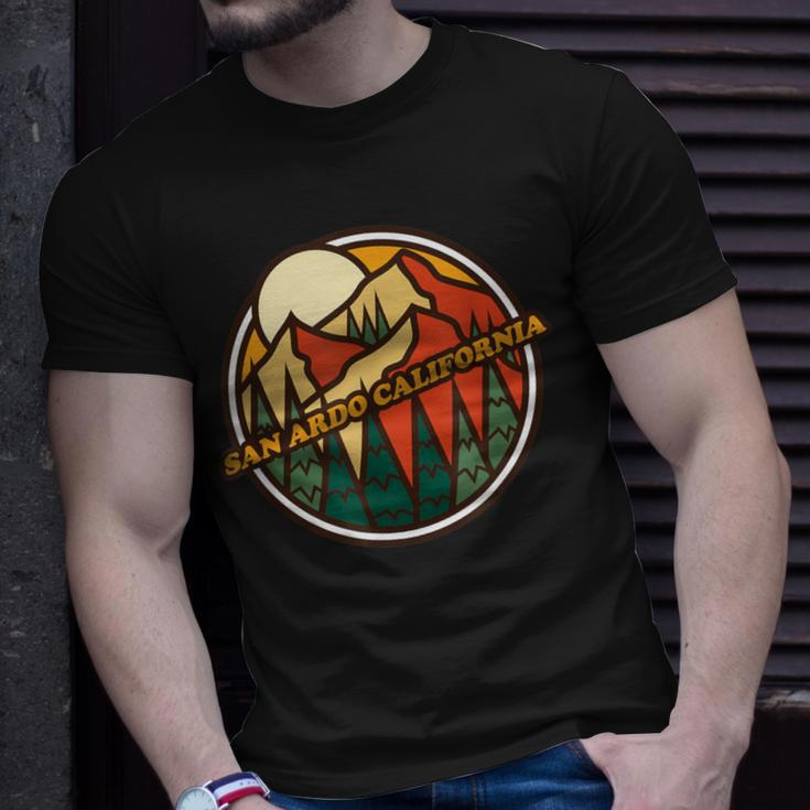 Vintage San Ardo California Mountain Hiking Souvenir Print T-Shirt Gifts for Him