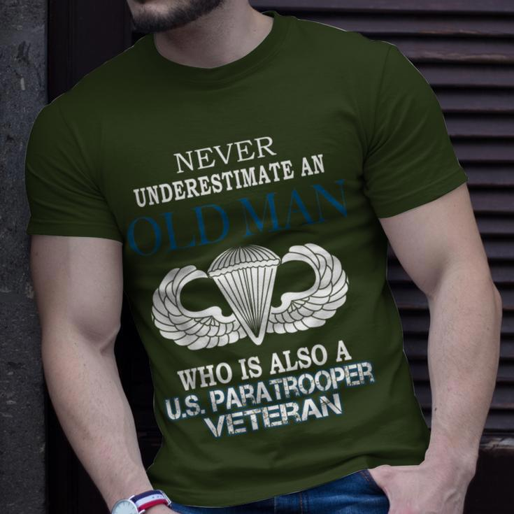 Never Underestimate Us Paratrooper Veteran Father's Day Xmas T-Shirt Gifts for Him