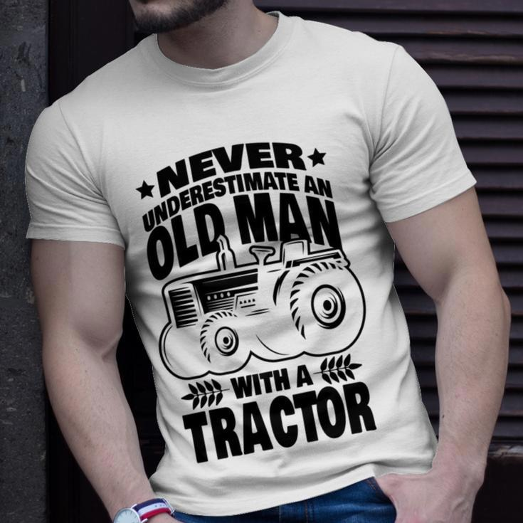 Never Underestimate An Old Man With A Tractor Farmer Dad Unisex T-Shirt Gifts for Him