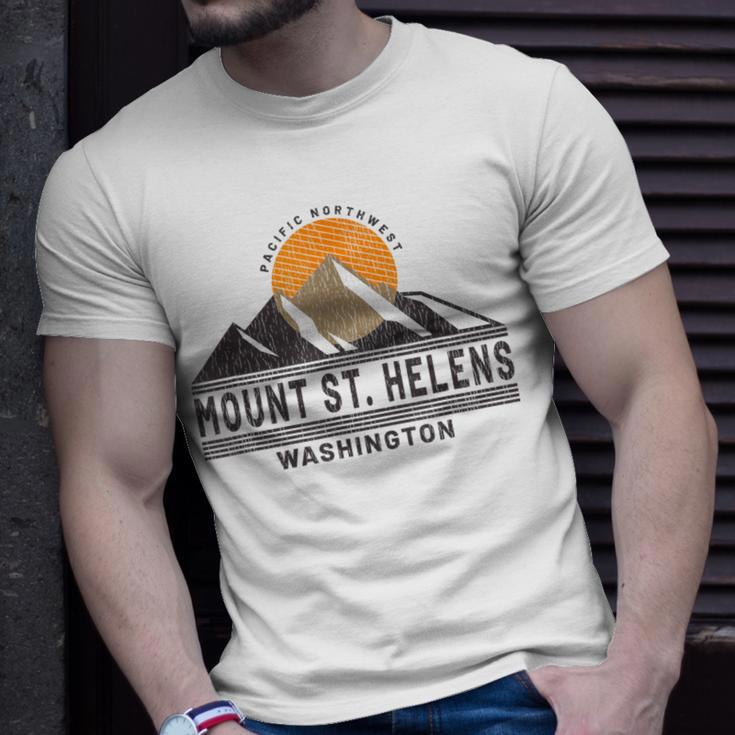 Vintage Mount St Helens Washington Mountain Souvenir T-Shirt Gifts for Him